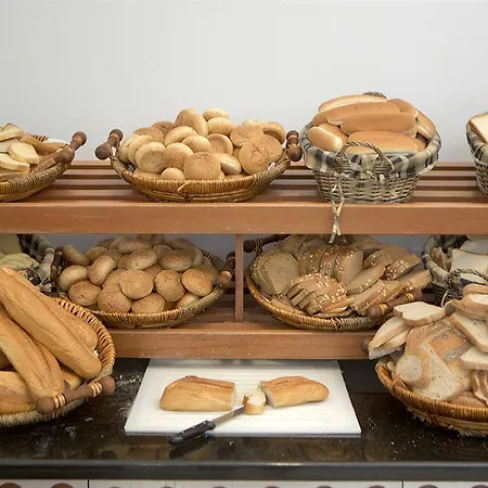 Larissa Mare אתר נופש 4*