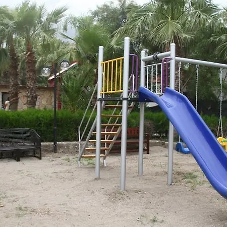 Larissa Mare Resort 4*