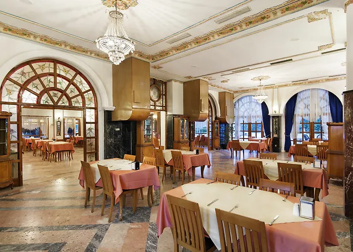 Resort Larissa Mare 4*