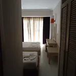 Üdülőközpont Larissa Mare 4*