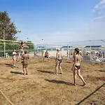 Üdülőközpont Larissa Mare 4*