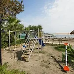 Larissa Mare Üdülőközpont