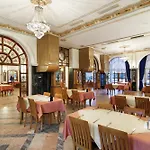 Üdülőközpont Larissa Mare 4*