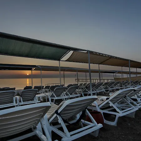 Larissa Mare Ośrodek wypoczynkowy 4*